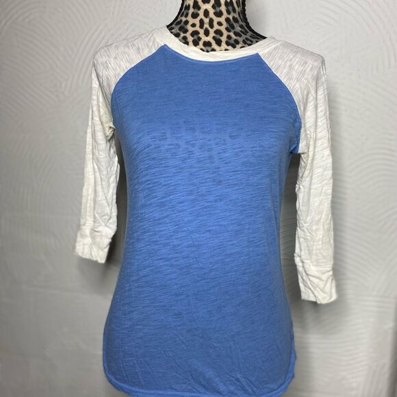 Forever 21 Tops - Y2K Forever 21 Blue and Cream Raglan Long Sleeve Top